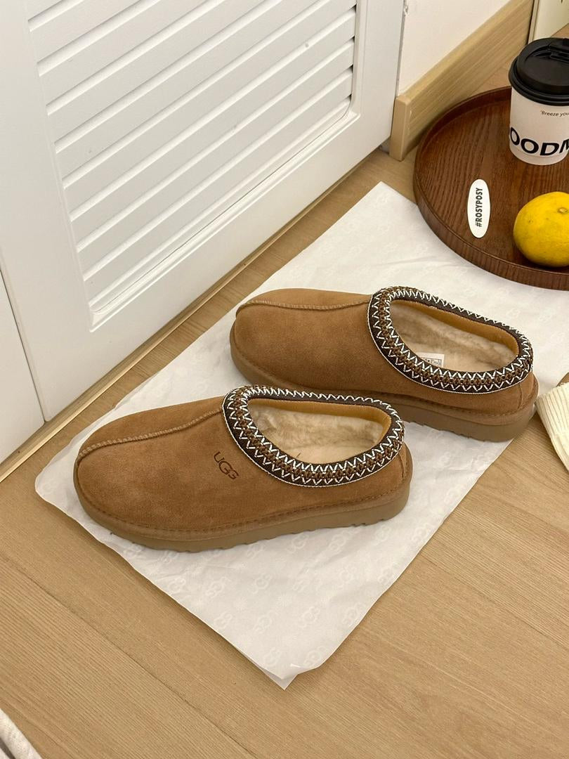Ugg Low waist boot Tasman Brown