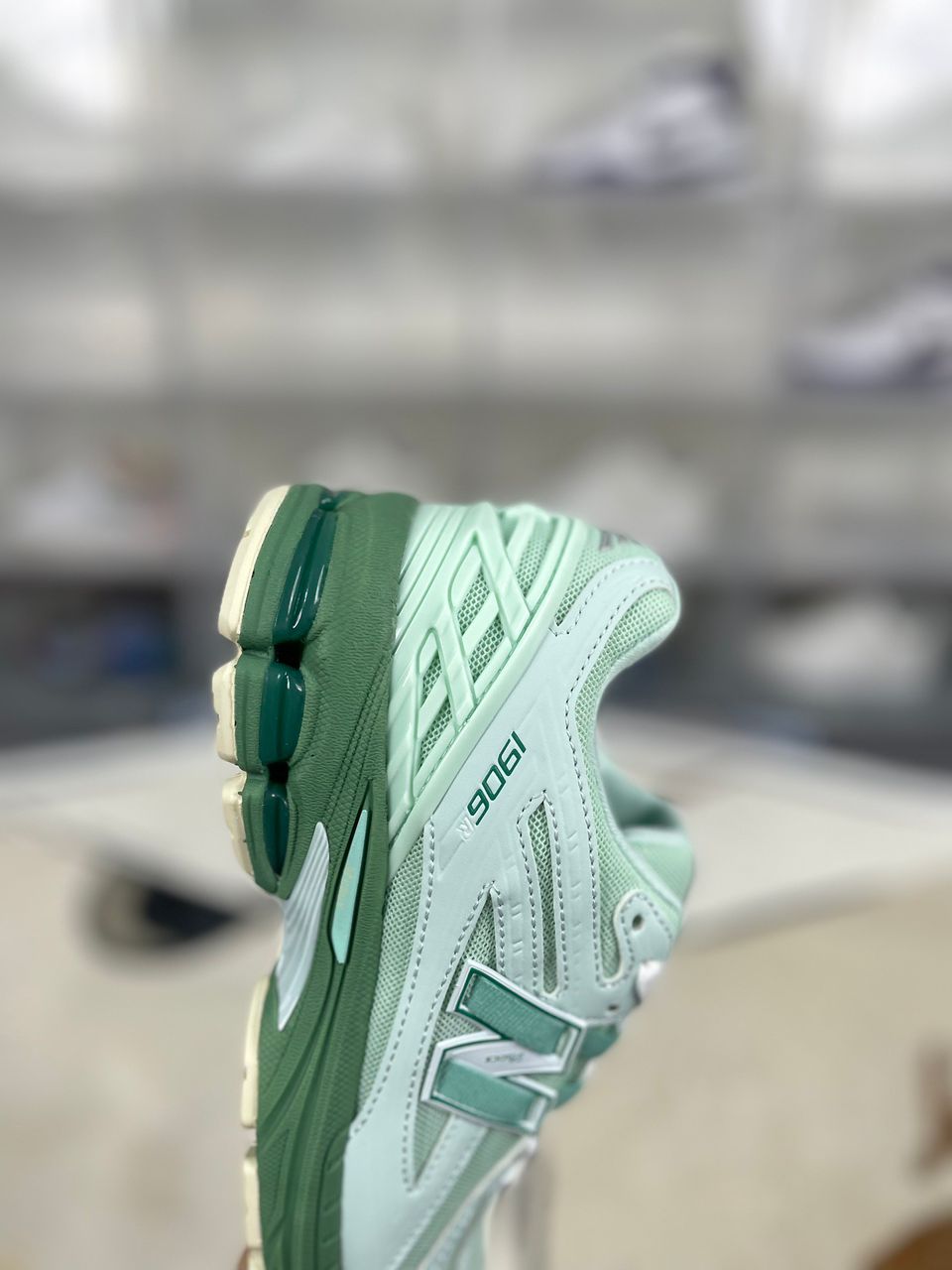 1906r New Water Vert Balance 2025 V2