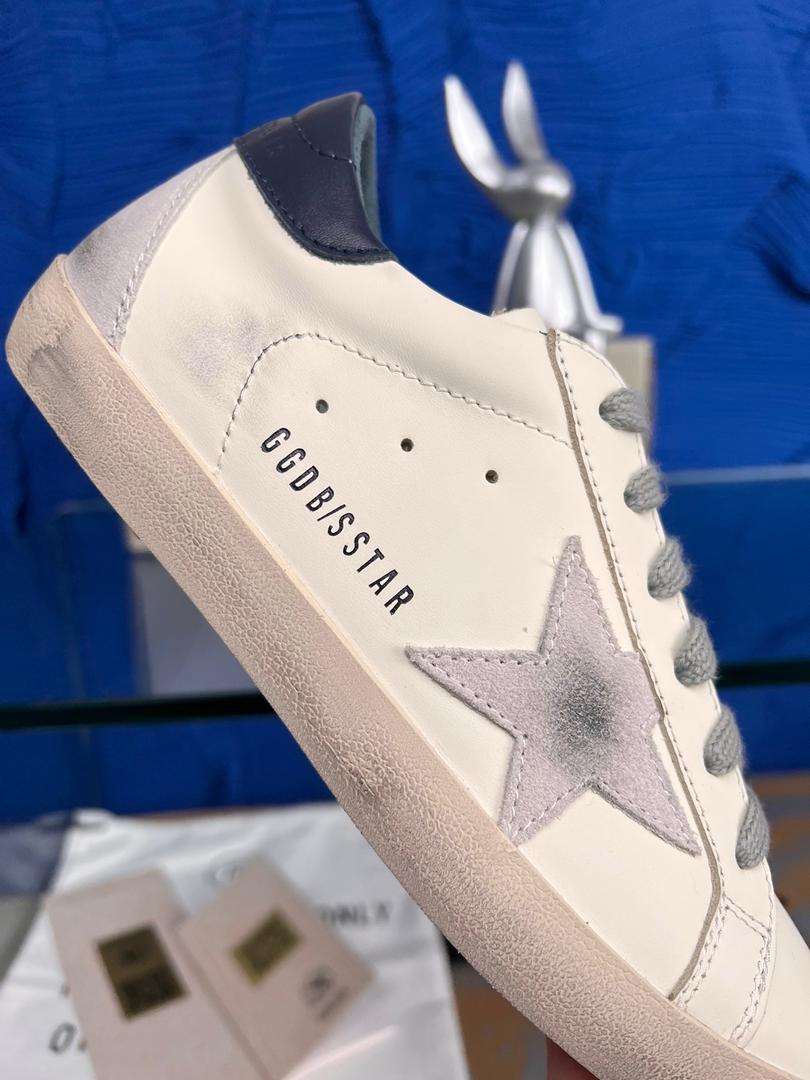 Golden Goose 900 White