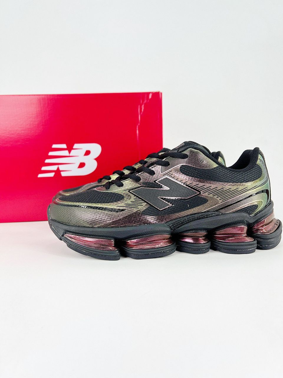 New Balance 2000 Noir red