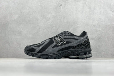 1906R New Balance Black 2025