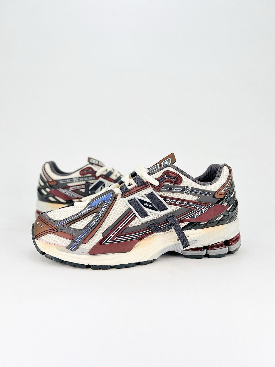 1906A New Balance bordeau 2025