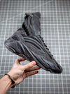 Adidas yeezy boost 700 V2 vanta