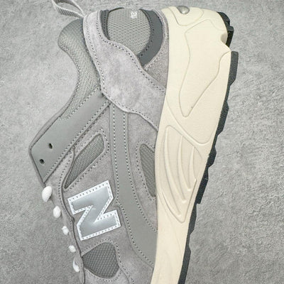 NEW BALANCE 878 grey