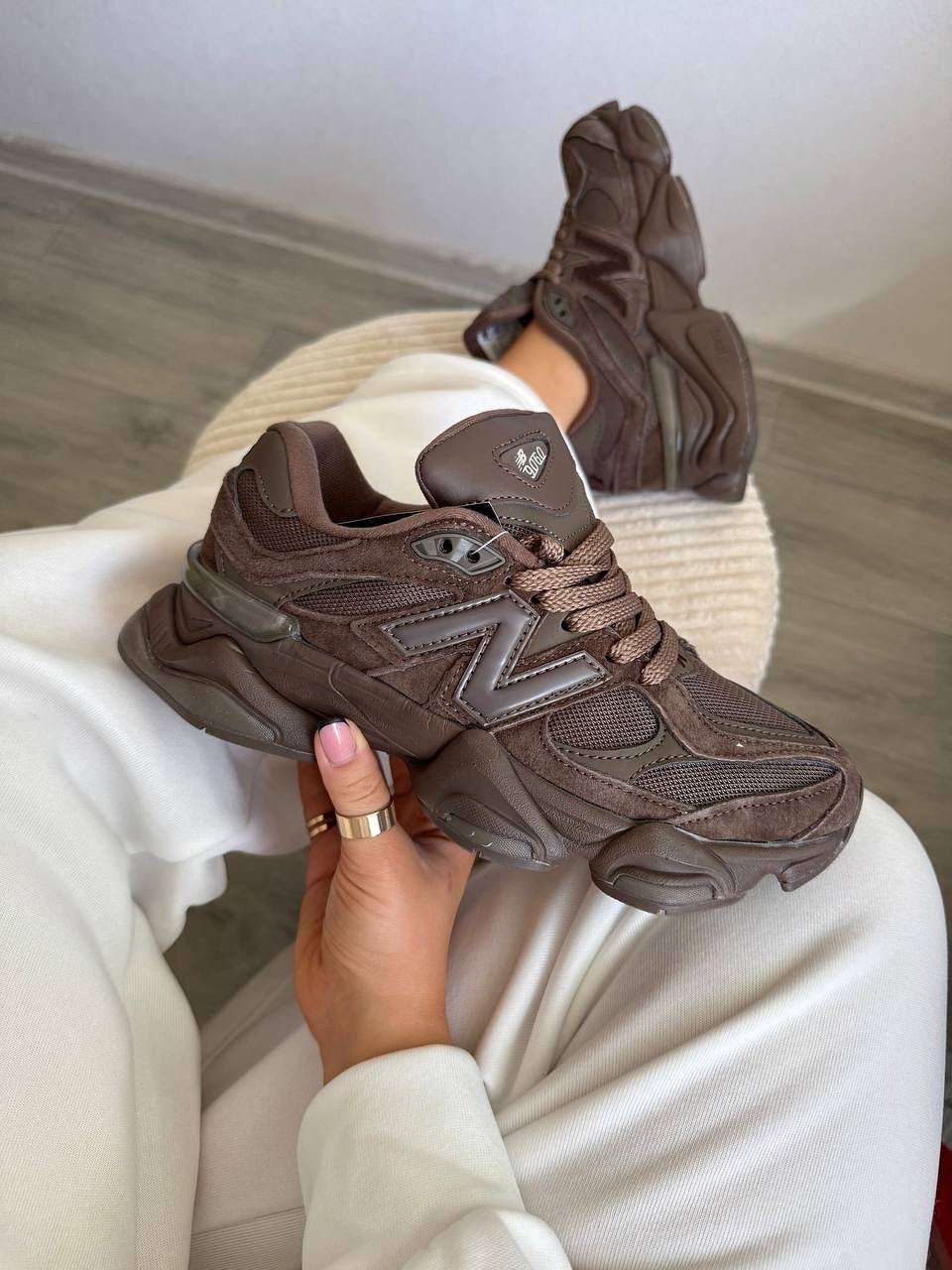 9060 New Balance White 2025