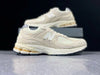 New Balance 2002R