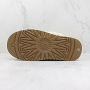 UGG low beige