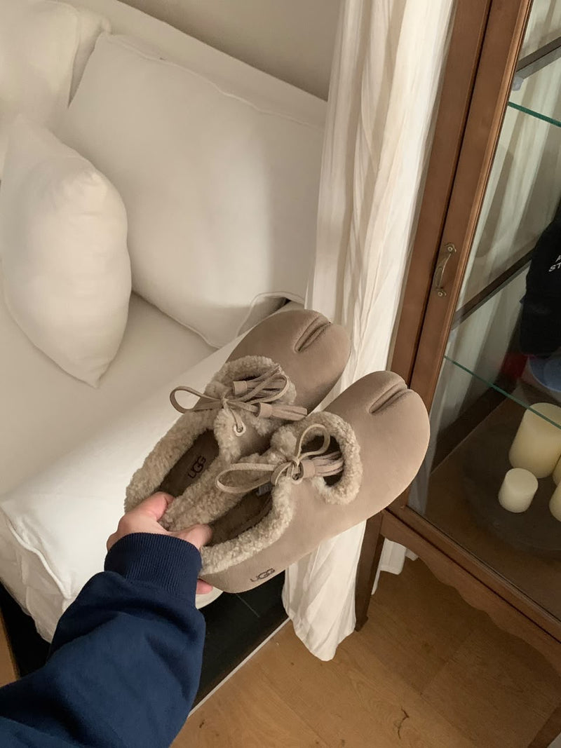 UGG Beige Furry