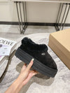 Ugg Black November 23