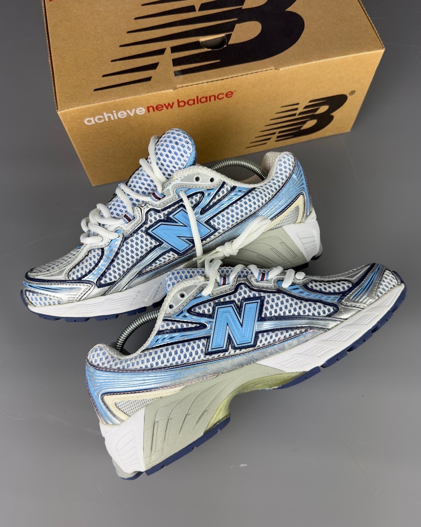 New Balance 740