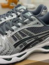 ASICS baskets Gel Kayano 14 grey