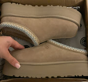 Ugg Tazz