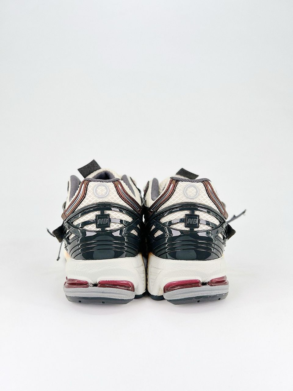 1906A New Balance bordeau 2025