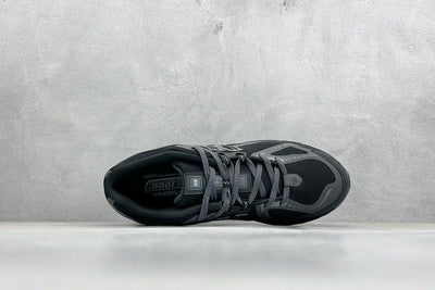 1906R New Balance Black 2025