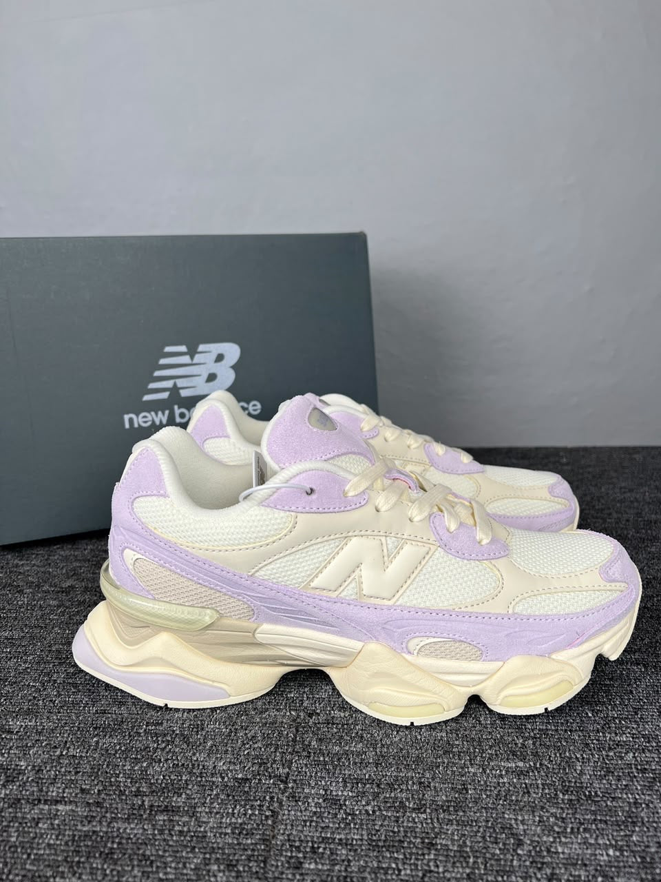 New Balance 9060