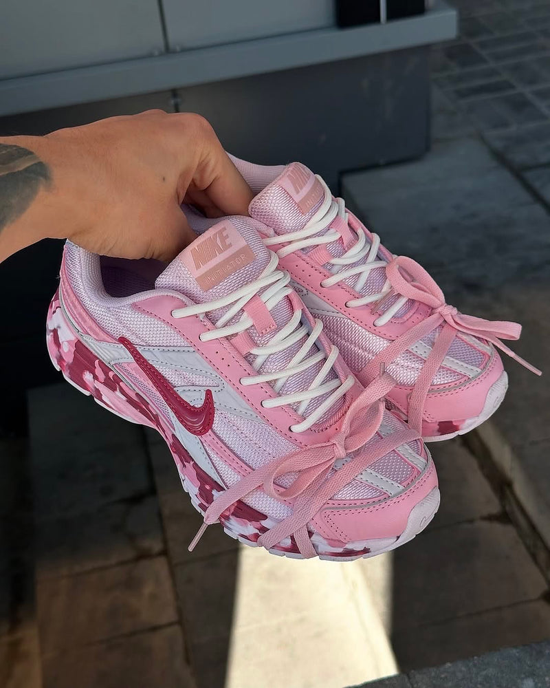 Nike initiator rose