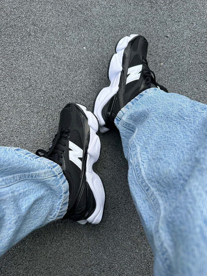 New Balance 9060 full black & white 2026