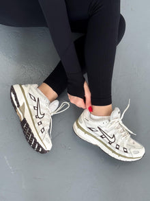 Nike Zoom Vomero 5 Full White