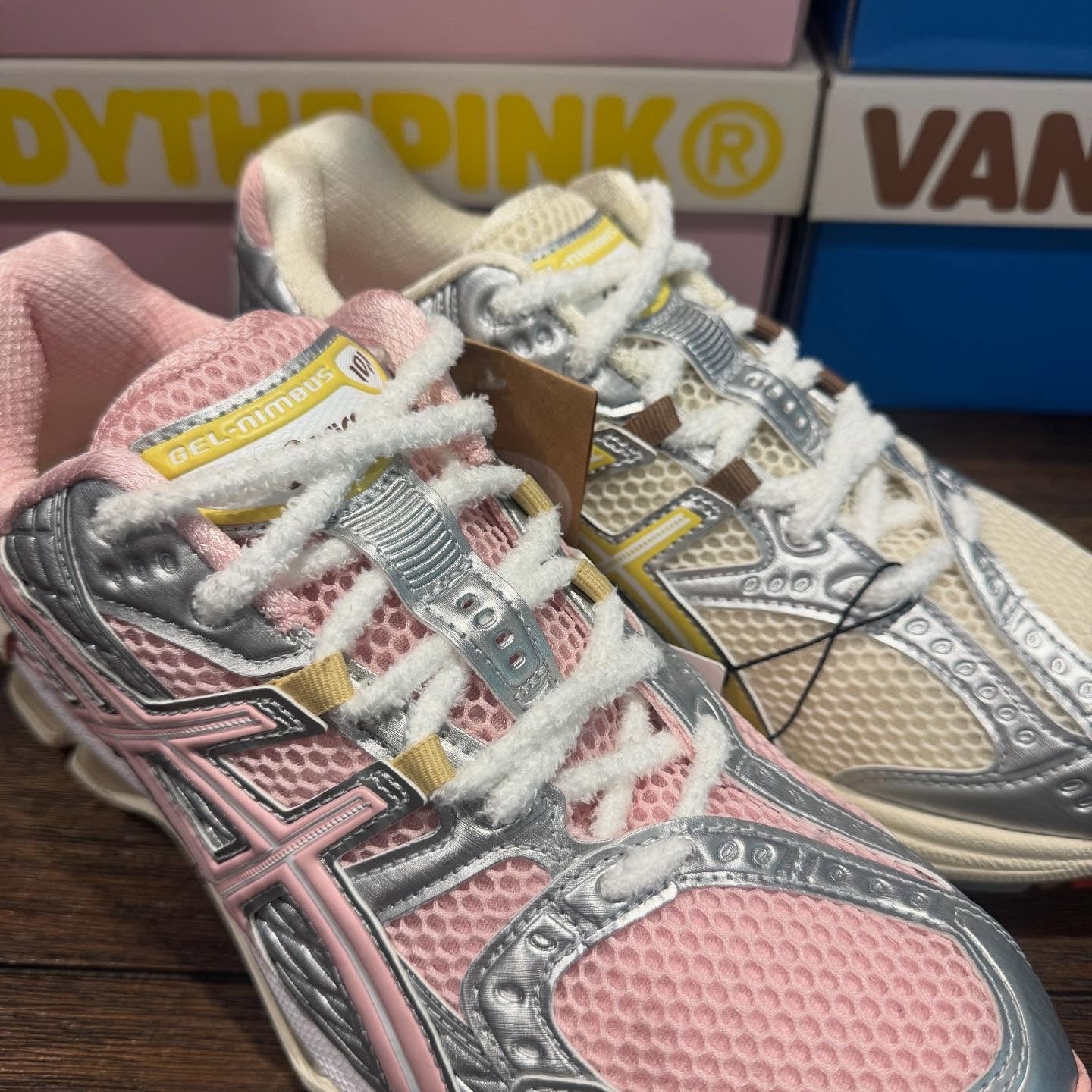 ASICS Gel-Nimbus 10.1 Vandy The Pink x atmos Banana Split Strawberry