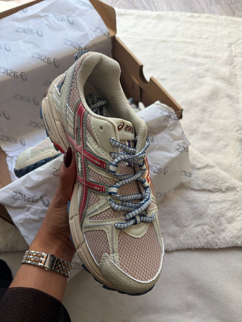 Asics Gel-Kahana 8, vue de dessus