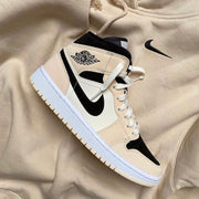 Sneakers - Air Jordan 1 Beige